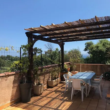 La Fossette Apartment *